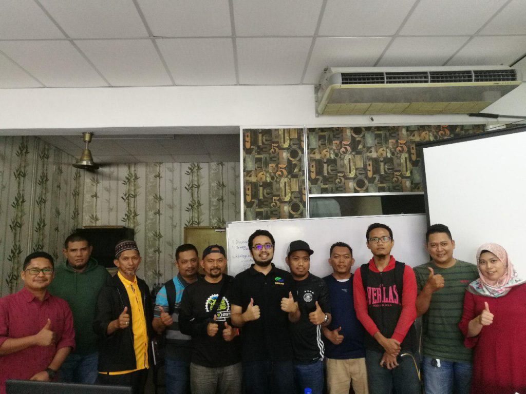 peserta kelas saham supertrader