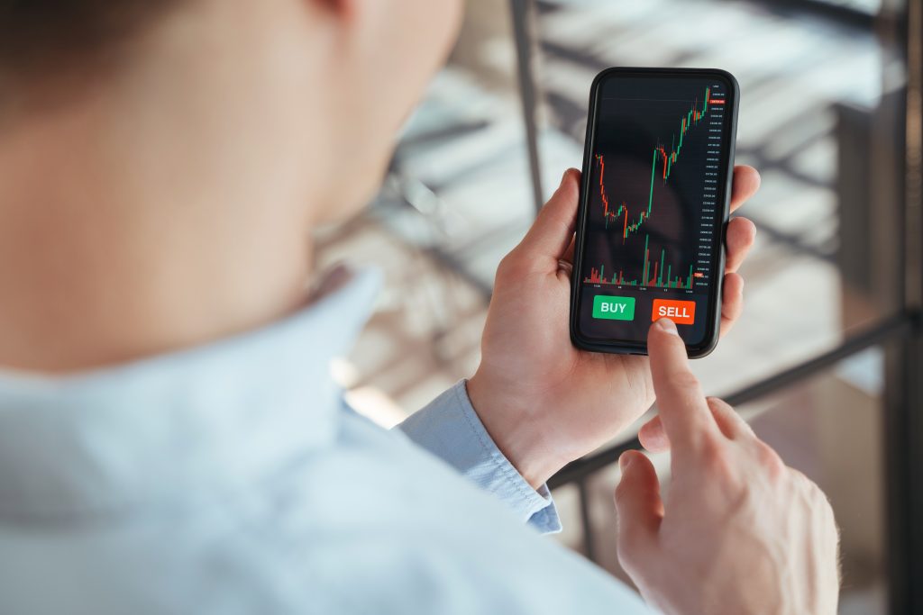 Stock trader using technical analysis