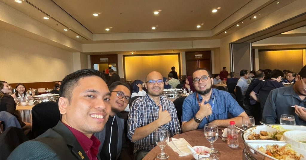 Investment conference networking session